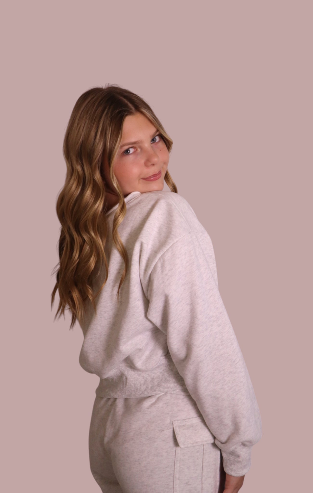 Off the Shoulder Cropped Sweatshirt for teen girls – Shop The Headliner