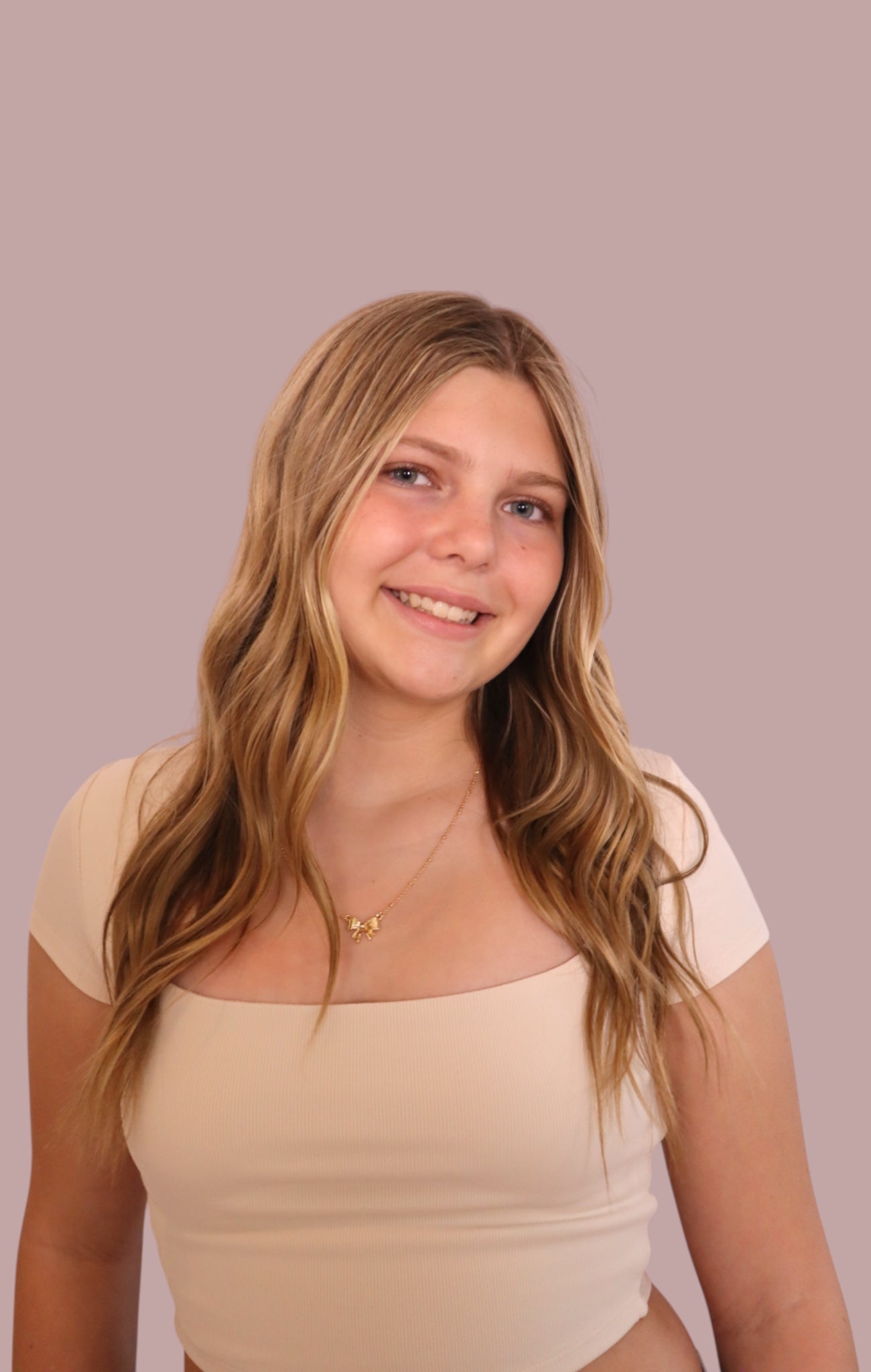Basic Cropped Cream Tee for teen girls – Shop The Headliner