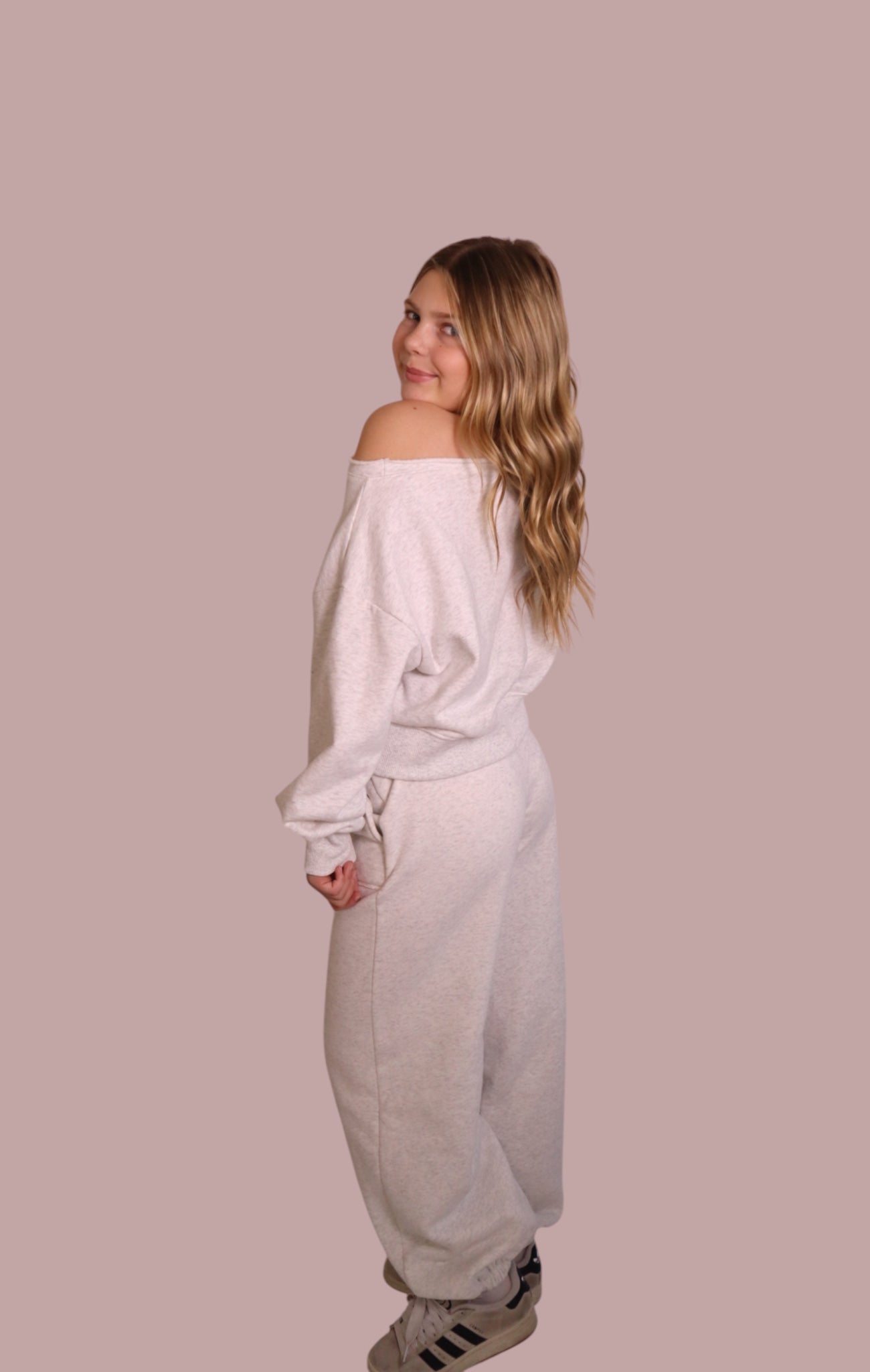 Light Gray Sweatpants for teen girls – Shop The Headliner